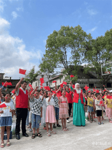 喜迎國慶 情系留守兒童——三閣司鎮(zhèn)中心學(xué)校開展捐贈活動