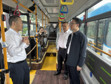 衡陽智電客車舉行豪華電動車出口韓國發(fā)車儀式