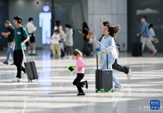 鐵路迎來中秋小長假客流高峰